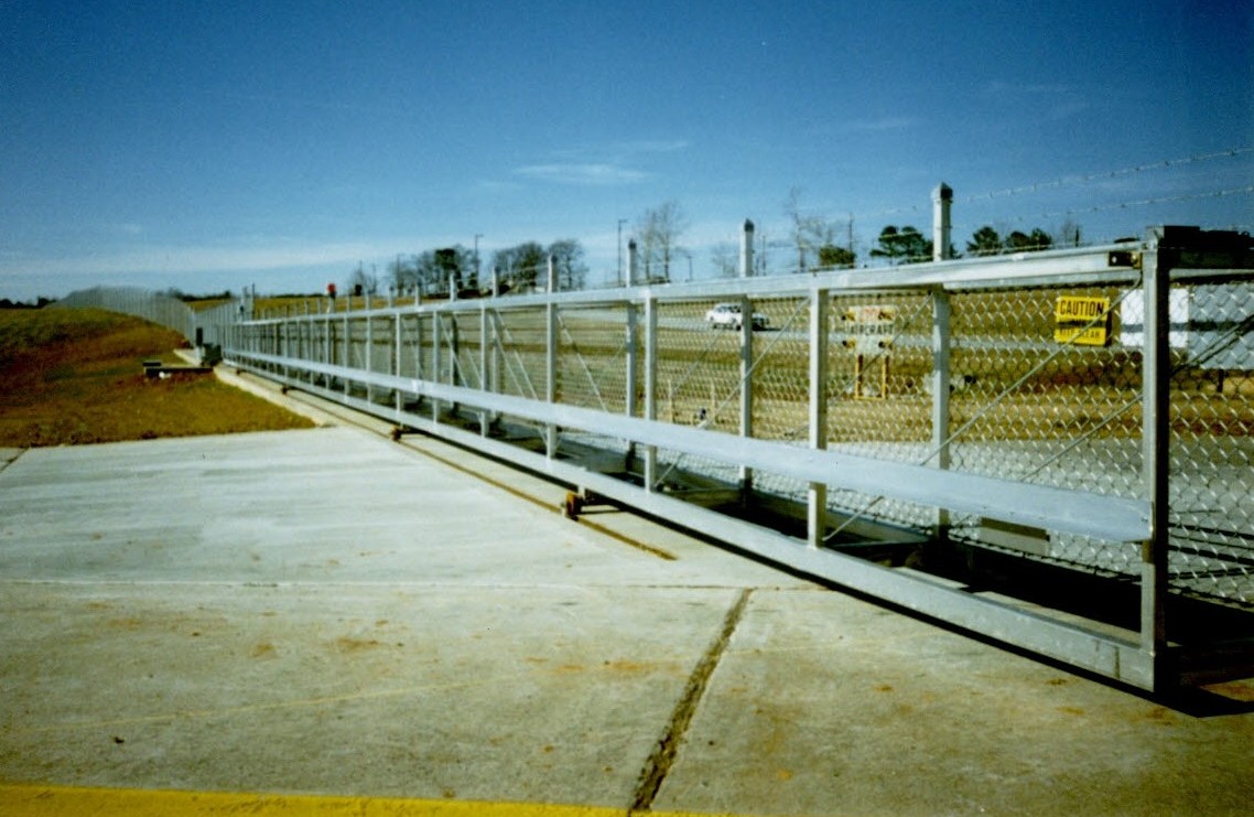 dobbins-afb-us-fence-and-gate